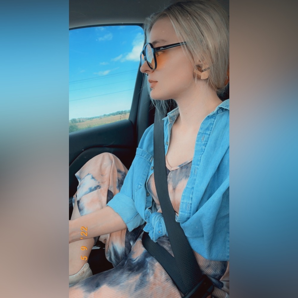 Meet your Posher, Nicole